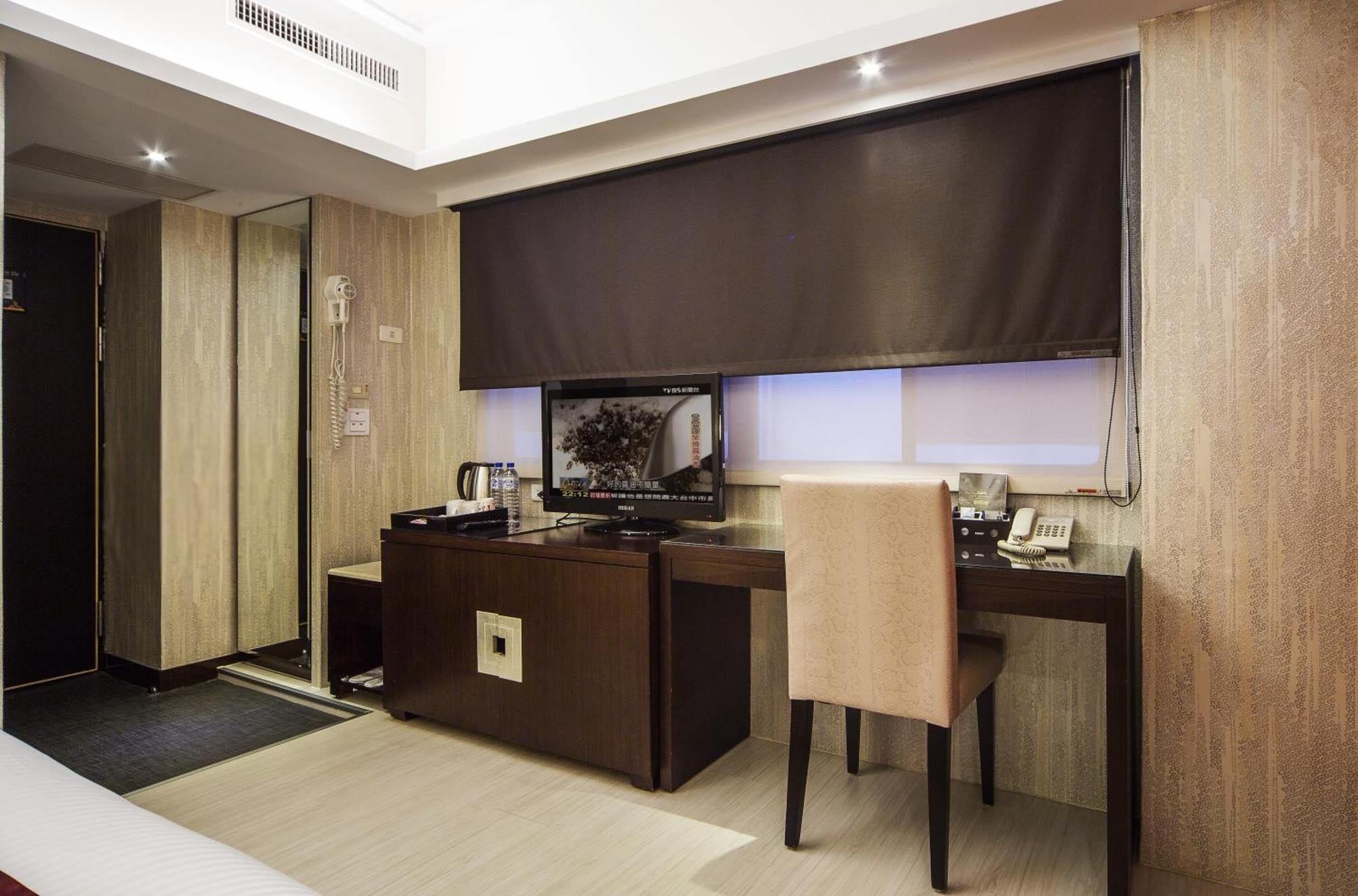 Milord Boutique Hotel Гаосюн Номер фото